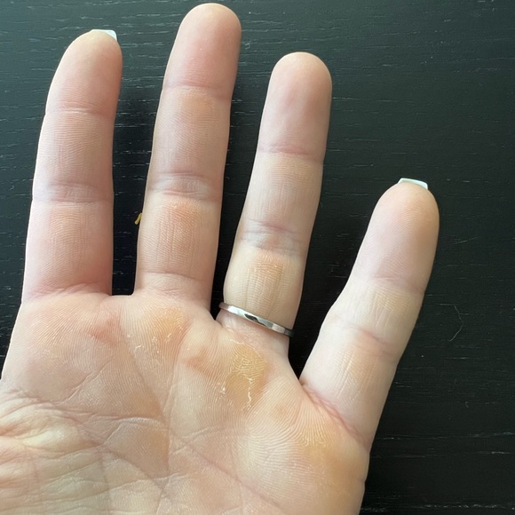 Gorgeous Diamond Star Ring - Picture 4 of 5